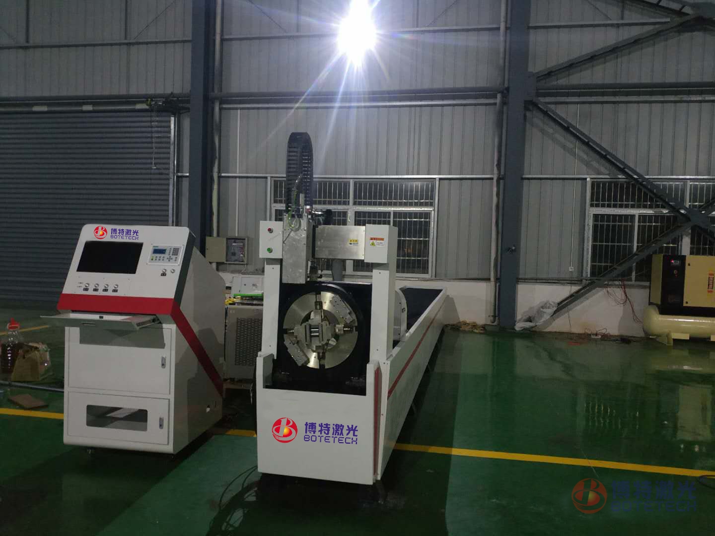 圓管激光切管機 圓管激光切管機