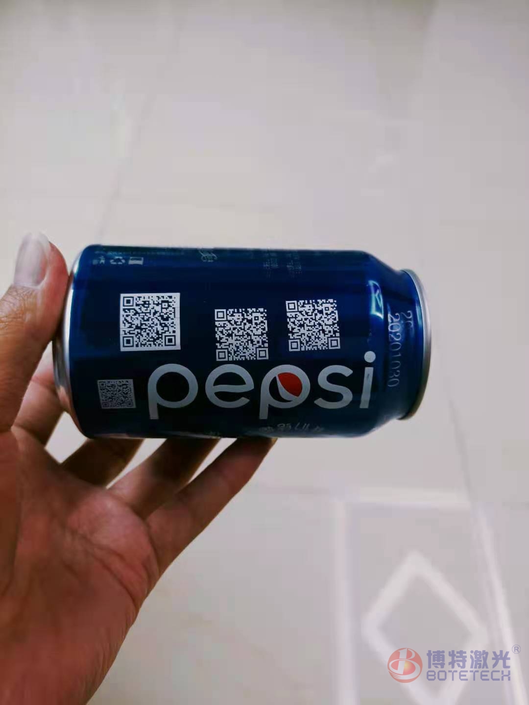 可樂瓶激光打標機 可樂瓶激光打標機